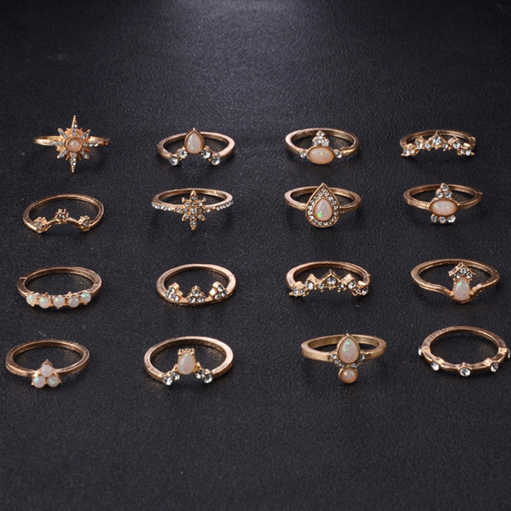 Royal Drops: 16-Piece Vintage Ring Set